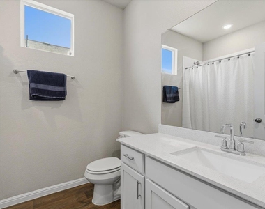 112 Rainmaker Cv - Photo Thumbnail 22