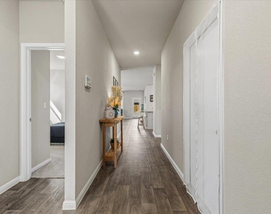 112 Rainmaker Cv - Photo Thumbnail 5