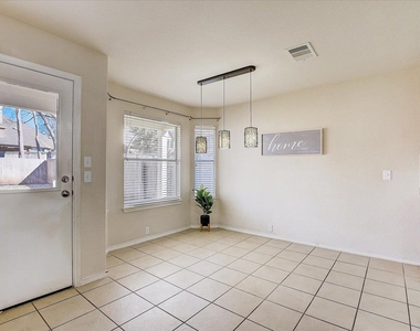 537 Golden Creek Dr - Photo Thumbnail 13