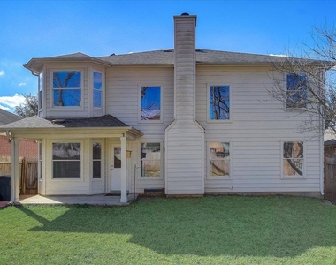 537 Golden Creek Dr - Photo Thumbnail 39