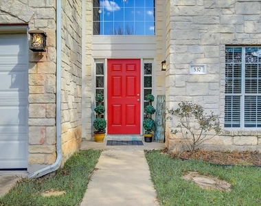 537 Golden Creek Dr - Photo Thumbnail 2