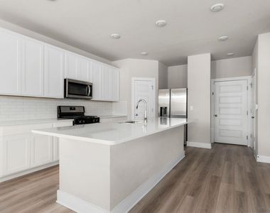 7114 Terrazzo Cottage Ct - Photo Thumbnail 5