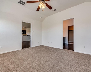 237 Goddard - Photo Thumbnail 17