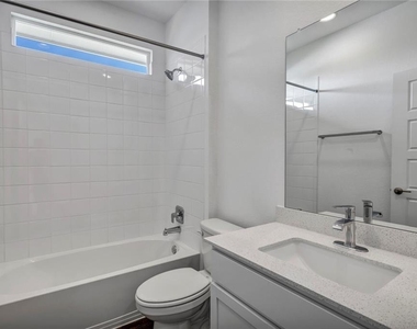 14307 Macquarie Dr - Photo Thumbnail 13