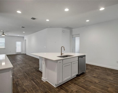 14307 Macquarie Dr - Photo Thumbnail 8
