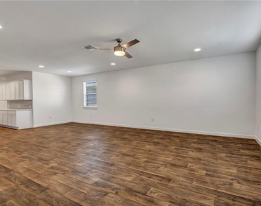 14307 Macquarie Dr - Photo Thumbnail 9