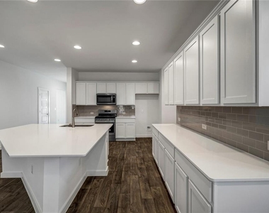 14307 Macquarie Dr - Photo Thumbnail 6