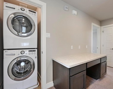 2021 Carlson Dr - Photo Thumbnail 15