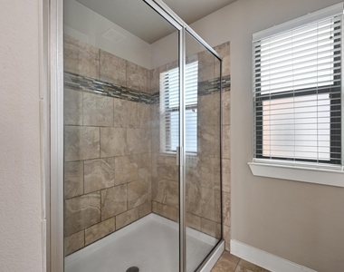2021 Carlson Dr - Photo Thumbnail 19