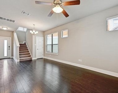 2021 Carlson Dr - Photo Thumbnail 7