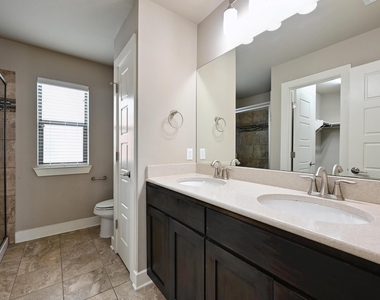 2021 Carlson Dr - Photo Thumbnail 18