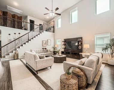 17233 Casanova Ave - Photo Thumbnail 1