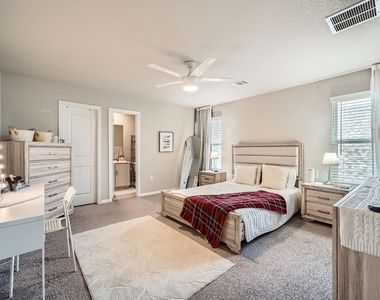 17233 Casanova Ave - Photo Thumbnail 8