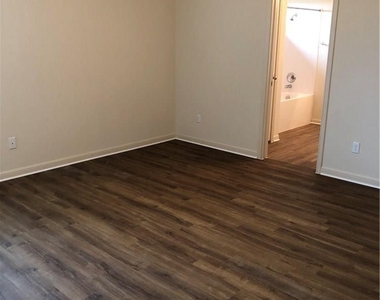 13316 Pine Needle St - Photo Thumbnail 6