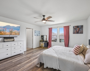 216 La Dera Drive - Photo Thumbnail 10