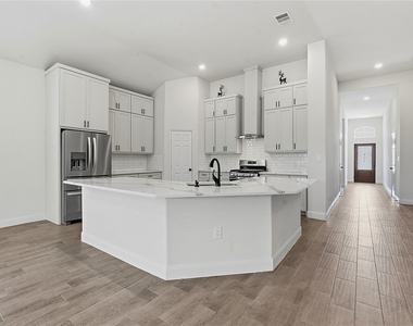 112 Margarita Dr - Photo Thumbnail 6
