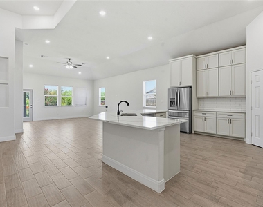 112 Margarita Dr - Photo Thumbnail 7