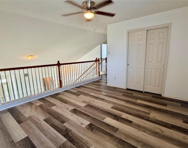 1005 Traci Michelle Dr - Photo Thumbnail 10