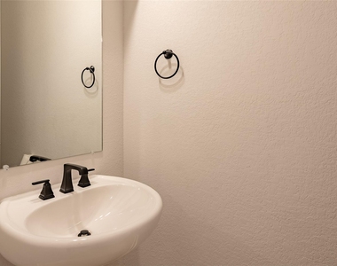 6413 Night Chinook Dr - Photo Thumbnail 7