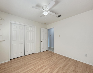 1201 Sheltie Ln - Photo Thumbnail 22