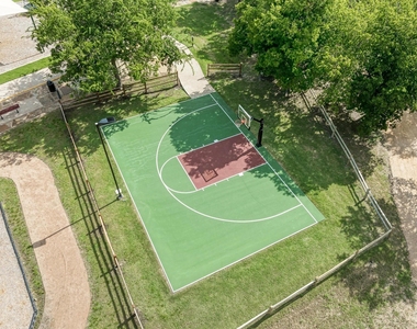 1201 Sheltie Ln - Photo Thumbnail 37