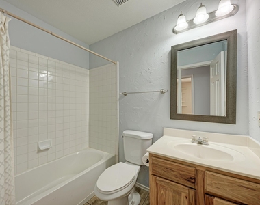 1201 Sheltie Ln - Photo Thumbnail 23
