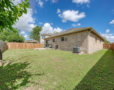 1201 Sheltie Ln - Photo Thumbnail 29