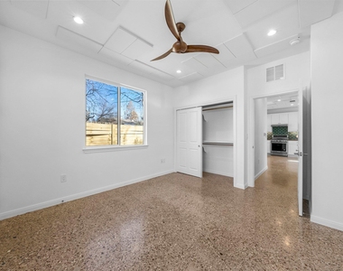 512 W Saint Johns Ave - Photo Thumbnail 6