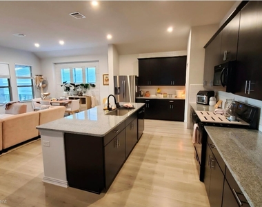 3833 Mercer Rd - Photo Thumbnail 13