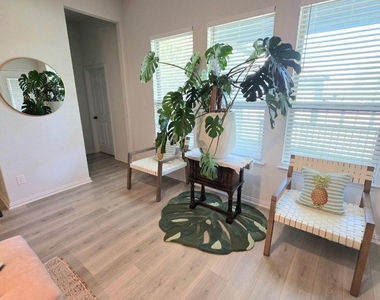 3833 Mercer Rd - Photo Thumbnail 4