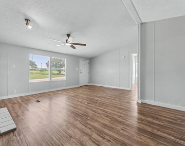 930 County Road 224 - Photo Thumbnail 10
