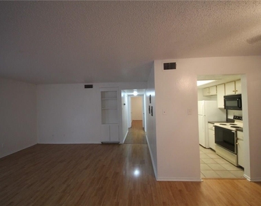 2401 Leon St - Photo Thumbnail 1