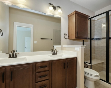 7320 Easy Wind Dr - Photo Thumbnail 5
