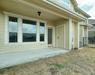7320 Easy Wind Dr - Photo Thumbnail 10