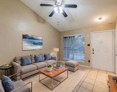 1015 E Yager Ln - Photo Thumbnail 2