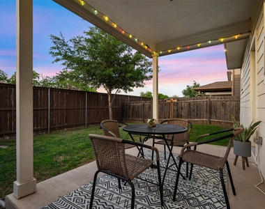 1404 Jenkins Bnd - Photo Thumbnail 35