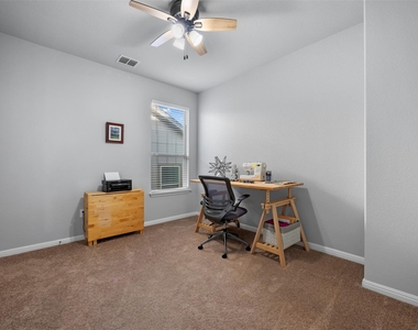 1404 Jenkins Bnd - Photo Thumbnail 30