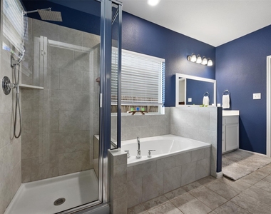 1404 Jenkins Bnd - Photo Thumbnail 22