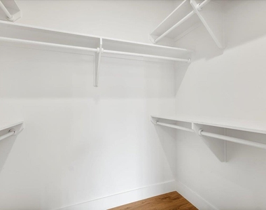 301 Woodward St - Photo Thumbnail 18