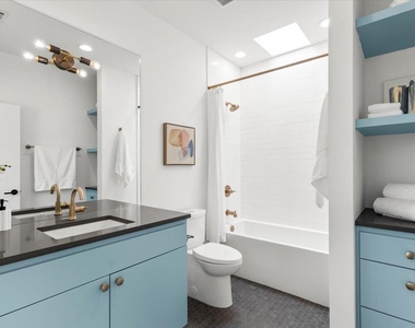 301 Woodward St - Photo Thumbnail 22
