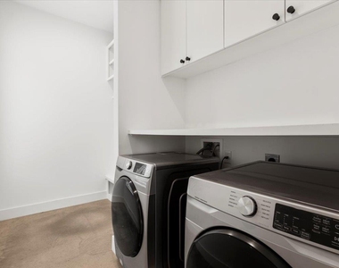 301 Woodward St - Photo Thumbnail 25