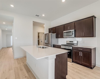 341 Wilshire Rd - Photo Thumbnail 14