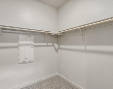 341 Wilshire Rd - Photo Thumbnail 31