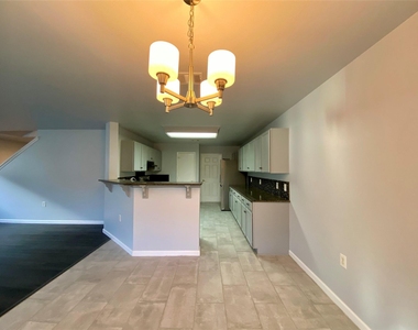 13205 Sea Biscuit Dr - Photo Thumbnail 11