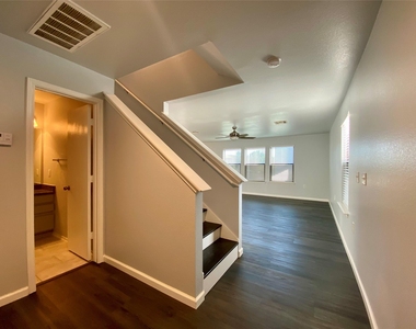 13205 Sea Biscuit Dr - Photo Thumbnail 7