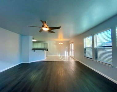 13205 Sea Biscuit Dr - Photo Thumbnail 10