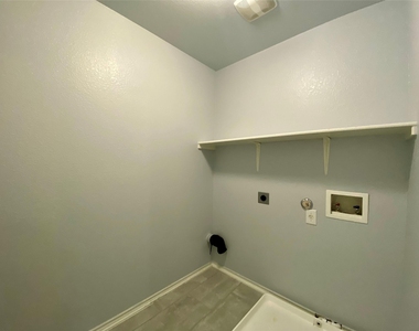 13205 Sea Biscuit Dr - Photo Thumbnail 28