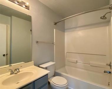 13205 Sea Biscuit Dr - Photo Thumbnail 26