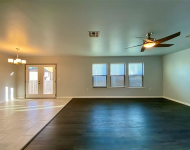13205 Sea Biscuit Dr - Photo Thumbnail 2