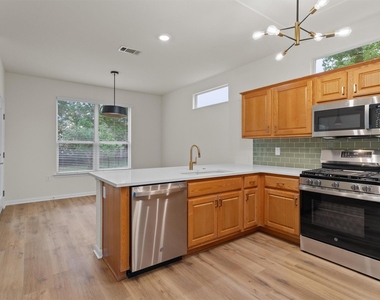 109 Anemone Cir - Photo Thumbnail 16